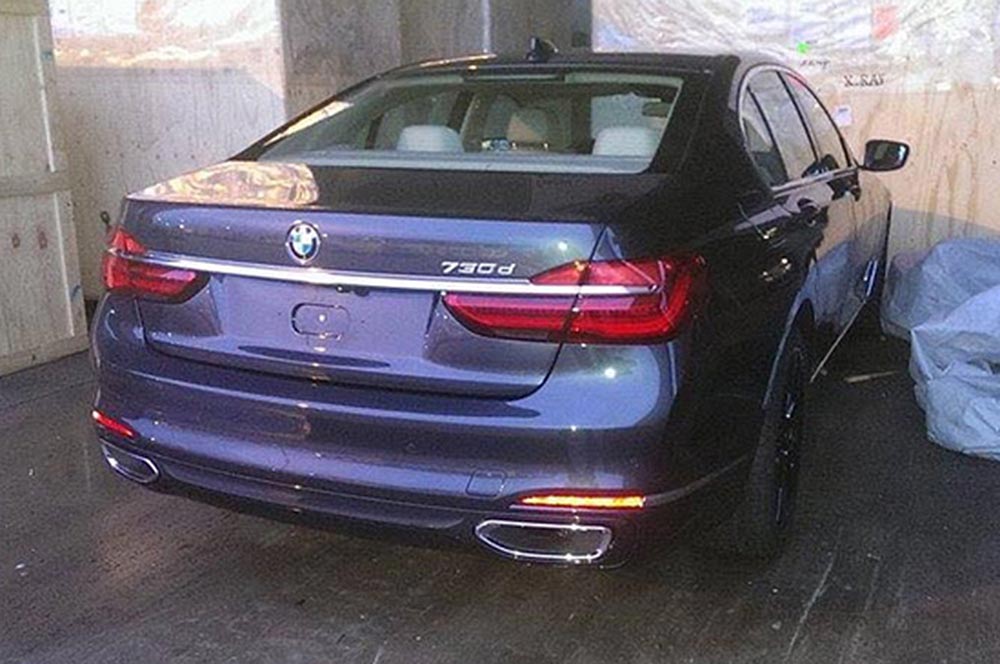 В интернет слили снимки нового седана BMW 7 Series