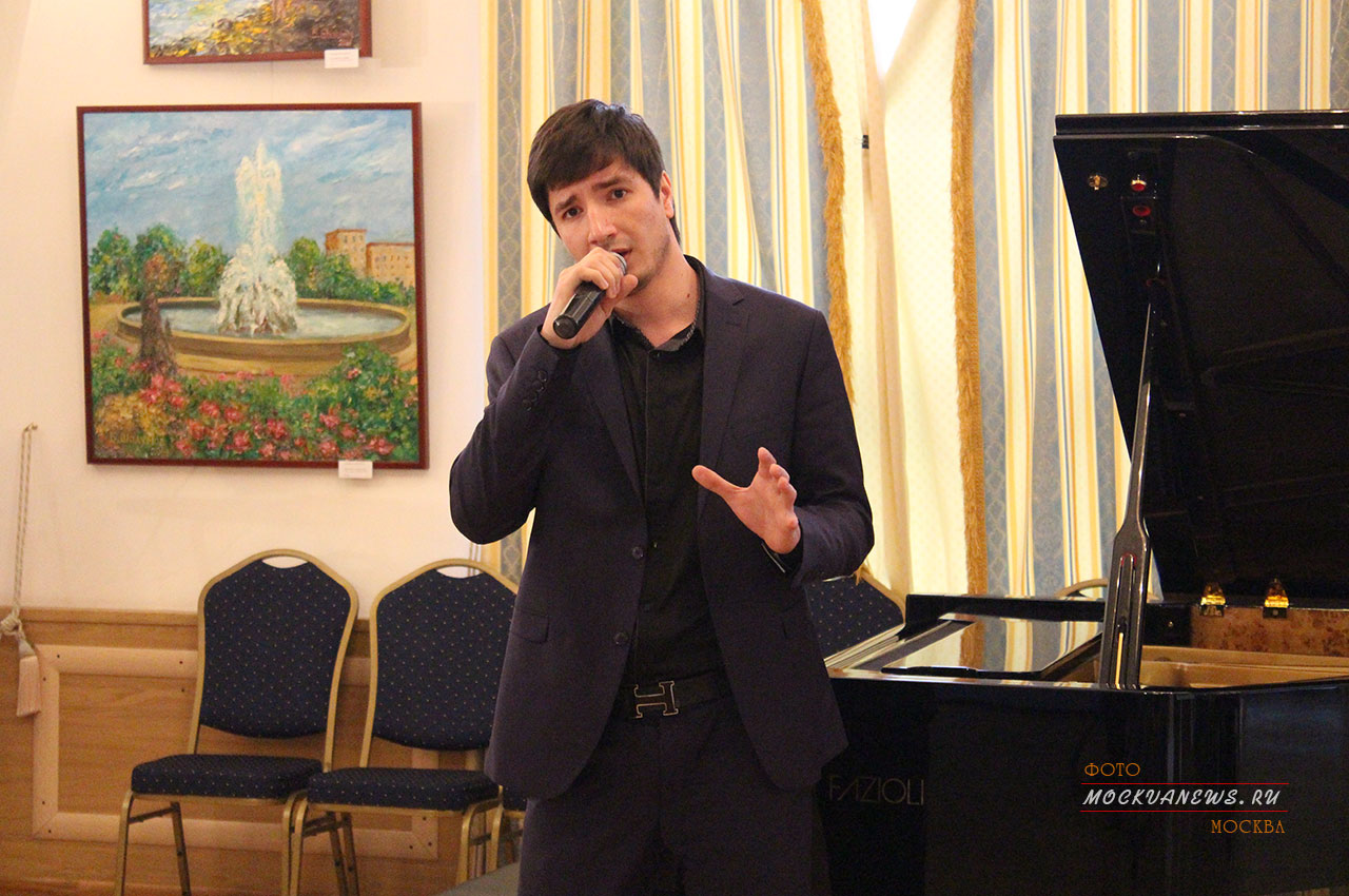 открытие персональной выставки художника Биньямина Шалумова