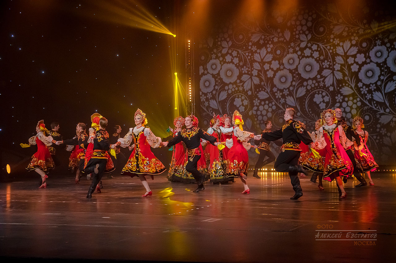 Юбилейный концерт театра танца Гжель на сцене Новой оперы
