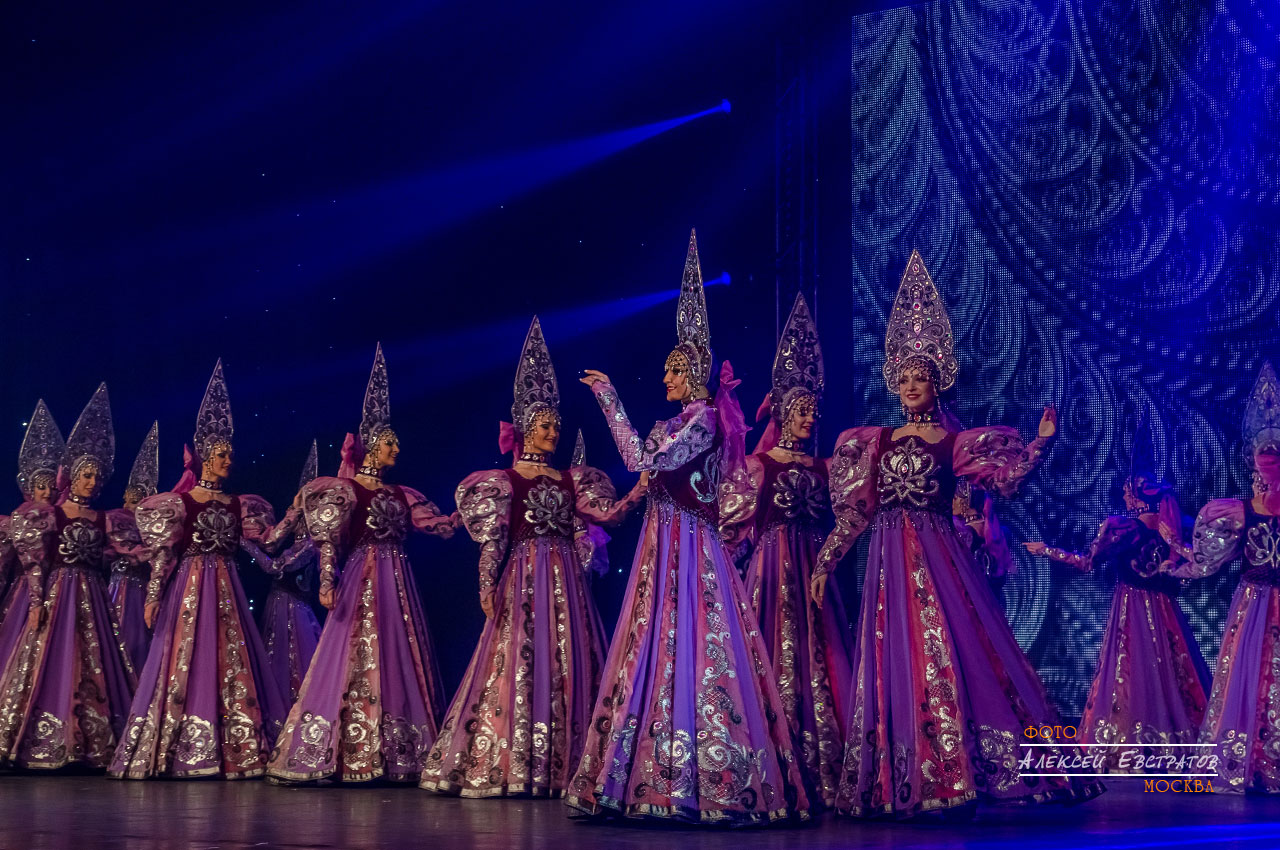 Юбилейный концерт театра танца Гжель на сцене Новой оперы
