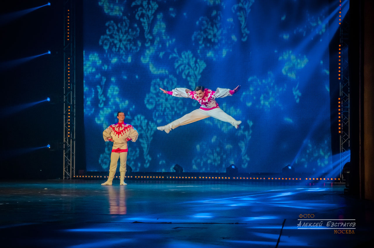 Юбилейный концерт театра танца Гжель на сцене Новой оперы