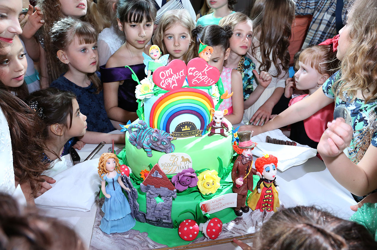 Торт-от-кондитерской-SHOKOLORD