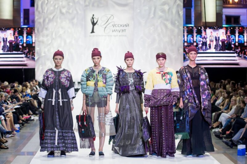 финал конкурса российских дизайнеров одежды "Русский силуэт"