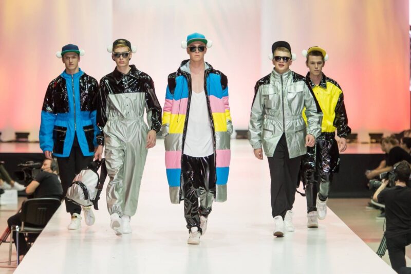 финал конкурса российских дизайнеров одежды "Русский силуэт"