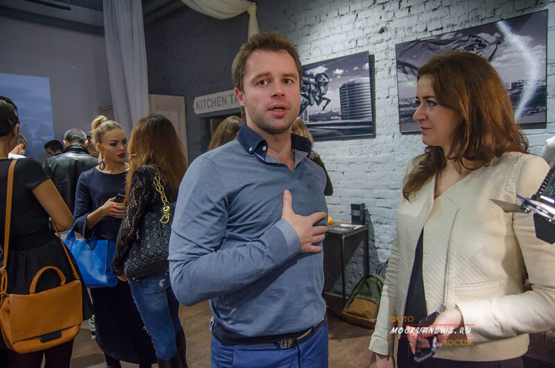 Виталий Гогунский. На выставке Романа Кадария