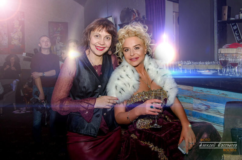 Злата Божен. Нина Кузнецова. Презентация глянцевого журнала и пятилетний юбилей портала «Москва News»