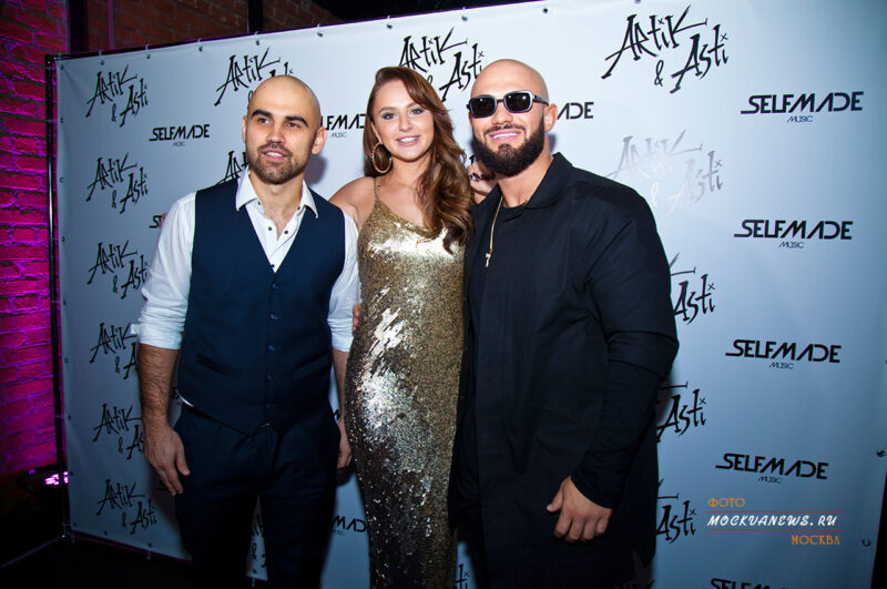 Презентация нового видео популярной группы Artik & Asti "Тебе все можно"