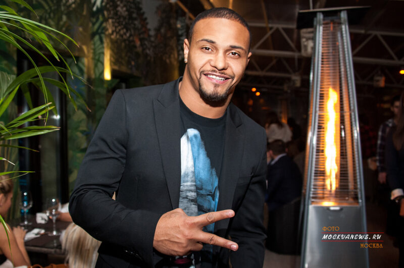 Презентация нового видео популярной группы Artik & Asti "Тебе все можно"