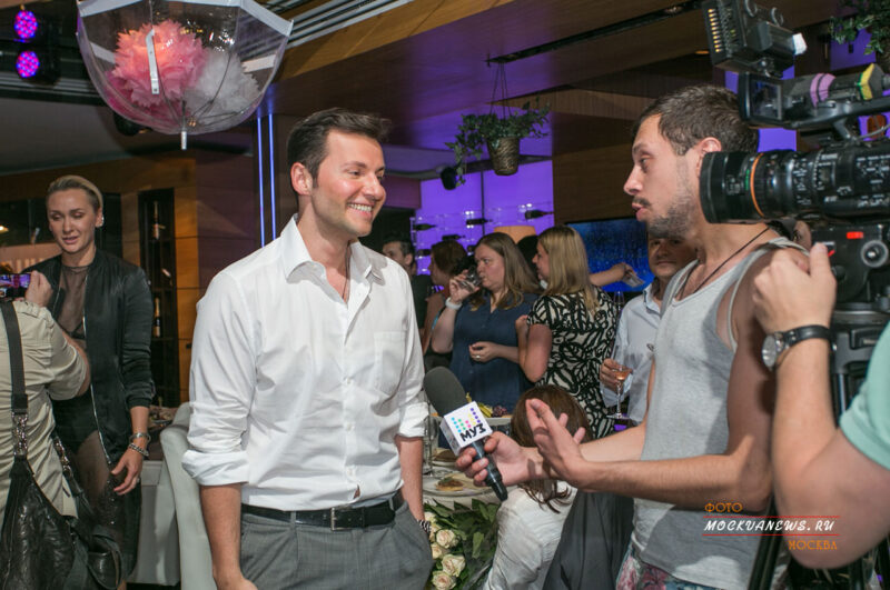 Презентация клипа Анна Семенович непросто любовь