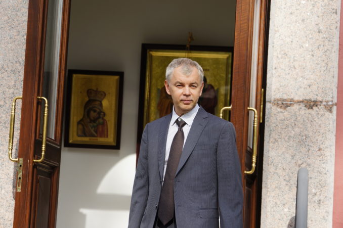 Виктор Лаптев