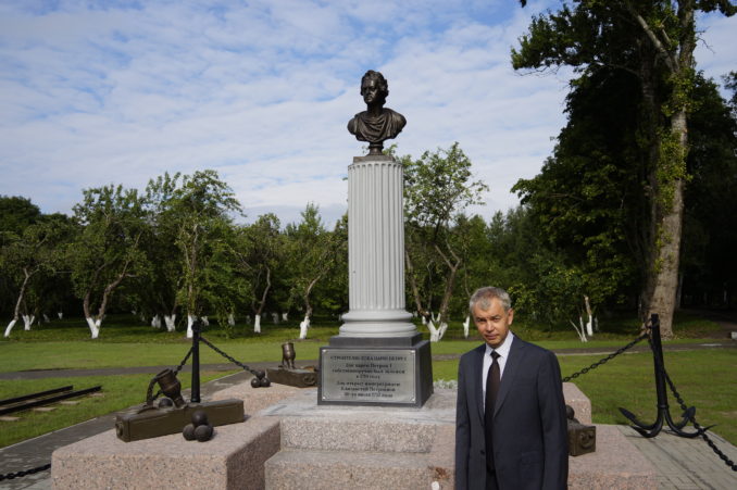 Виктор Лаптев