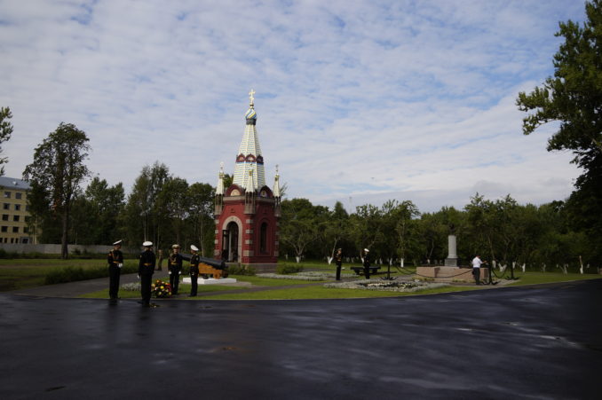Виктор Лаптев