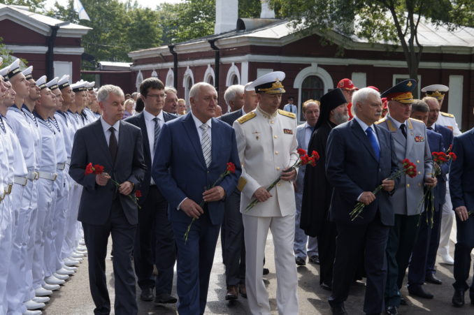 Виктор Лаптев