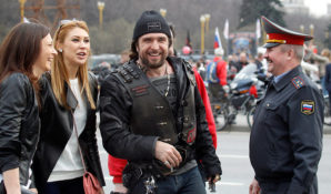 Байкерам из США требуется вмешательство Хирурга