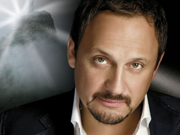 Популярный певец Стас Михайлов одарил любимого артиста