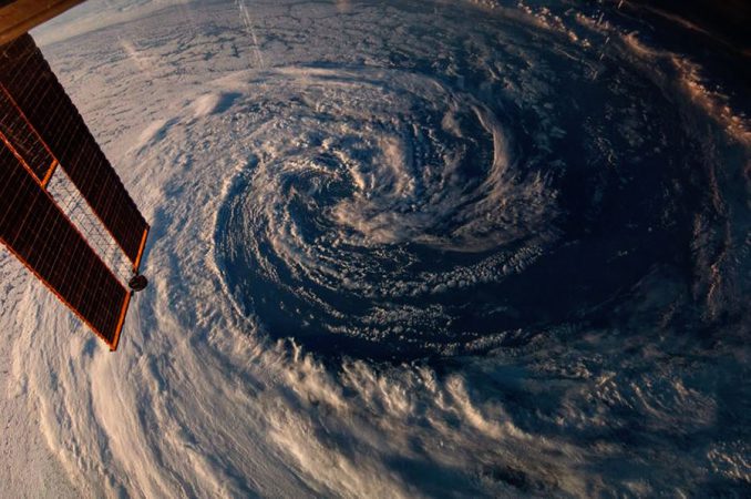 16 невероятных фото атмосферных явлений