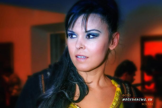 «Возьмите меня замуж президент», спела певица из Германии