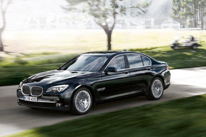 В интернет слили снимки нового седана BMW 7 Series