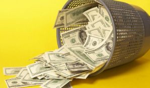 Бизнес сбрасывает доллары, вкладывая их в московскую офисную недвижимость