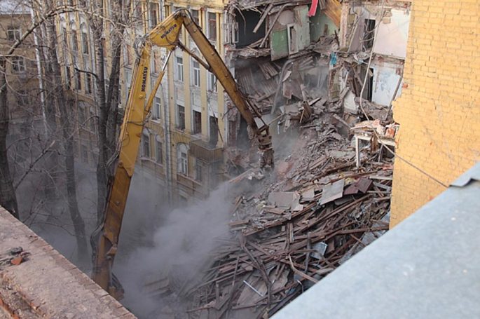 Снос доходных домов Привалова на Садовнической улице