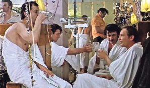 Ирония судьбы, или с легким паром в 40 лет попала на выставку