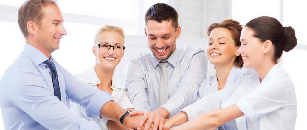 PR деятельность - смысл жизни / Связи с общественностью решают всё