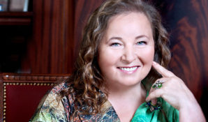 Философ Евдокия Лучезарнова считает, что образование помогает удлинить жизнь человека