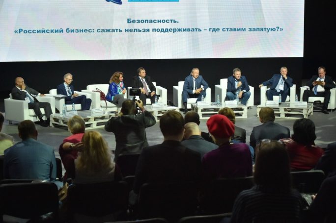 Бизнес-омбудсмен Борис Титов призвал малый и средний бизнес объединиться
