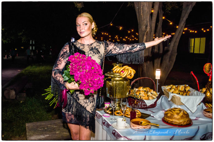 Волочкова подала в суд по слухам. В России быть звездой не просто