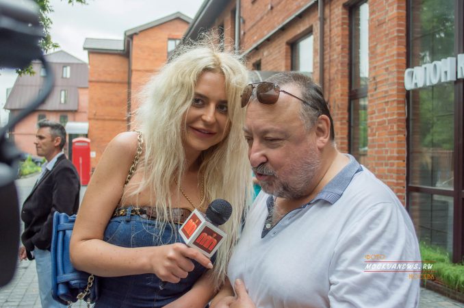 Петр Подгородецкий, Злата Божен, Олег Назаров. "Девушка с веслом"