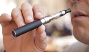 В электронных сигаретах таится опасность для здоровья человека — МНИИ им. Гельмгольца