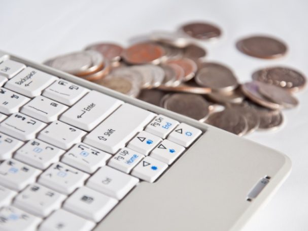 Стали известны рейтинги партий и их лидеров в соцсетях по версии РИАБ