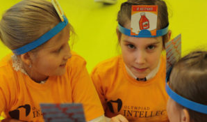 Благотворительные мастер-классы провела TOY RU в Ломоносовской школе