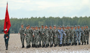 Владимир Путин укрепляет оборонную мощь России, Запад в истерике