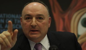 Президент ЕЕК Вячеслав Моше Кантор: «Мы призываем г-на Курца избегать союза с ультраправой партией»