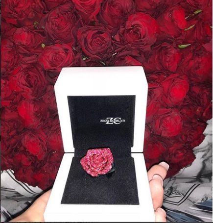 Ксения Царицына не раскрыла цену подарка