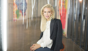 Алиса Лобанова в новогоднем номере журнала Marie Claire Russia