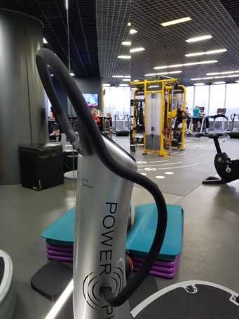 Тренажеры Power Plate теперь и в сети фитнес-клубов премиум-уровня World Class!