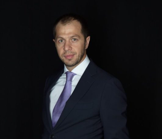 Адвокат Шри Пракаша Джи рассказал о ходе конфликта между Дворкиным и индуистами