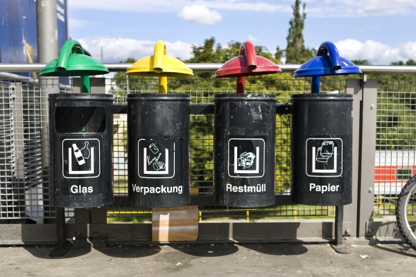 Губернатору Андрею Воробьеву показали токийский мусор