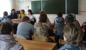 Исаак Калина: нужно делать так, чтобы мамы и папы с улыбкой шли на родительское собрание