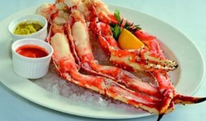 В ресторанах России появится свежий камчатский Королевский краб