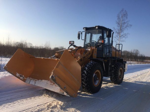 Завод «Дорожных машин» предлагает новое навесное оборудование для погрузчика DM-34
