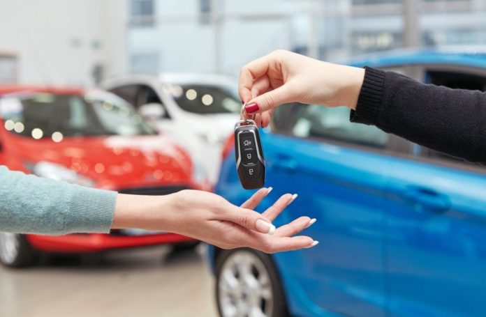 Владимир Ефимов рассказал, что в Москве растет объем продаж новых легковых авто