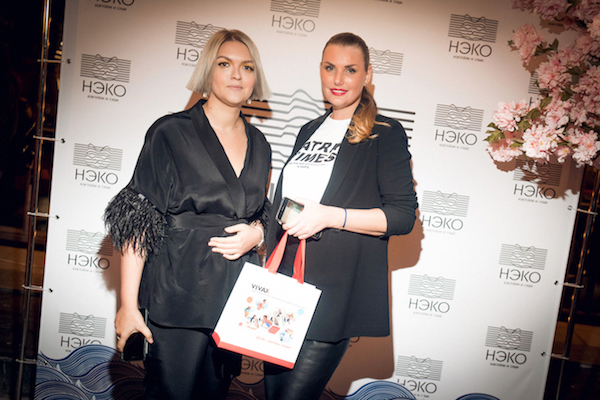 19 апреля – вечеринка по случаю официального открытия бара «НЭКО»