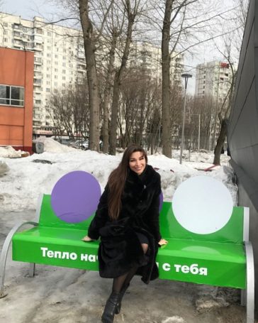 «Теплая скамейка» появилась в Фестивальном парке