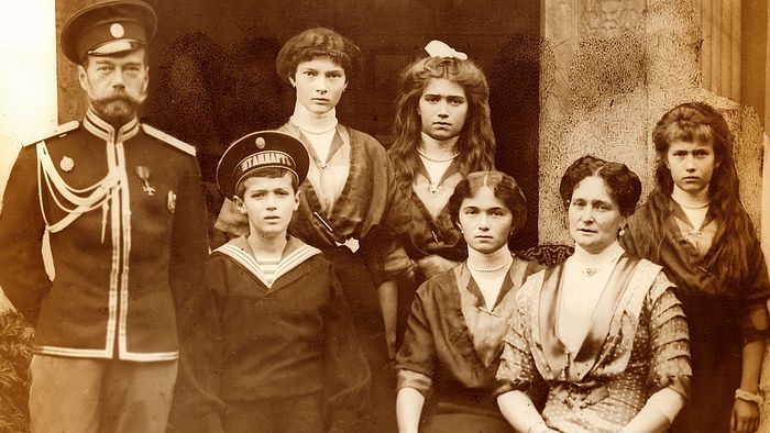 Экспертиза стоматологов однозначна: останки из Екатеринбурга не принадлежат семье Николая II