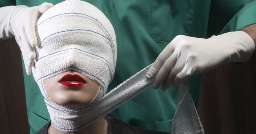 СК возбудил дело против клиники Медландж по факту смерти канадки