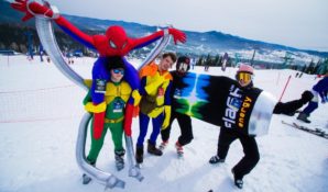 На горнолыжном курорте Шерегеш продолжается фестиваль GrelkaFest