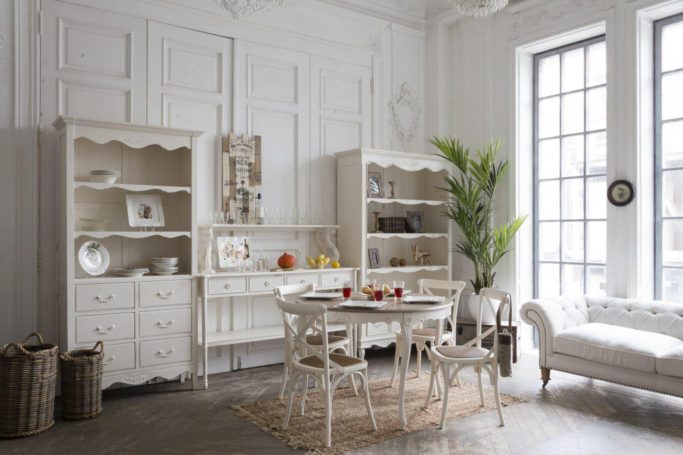 Бренд дизайнерской мебели Secret de Maison предлагает россиянам оценить продукцию